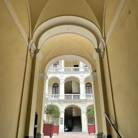 Apartament Cosy Gallery Flat In Akacfa St.