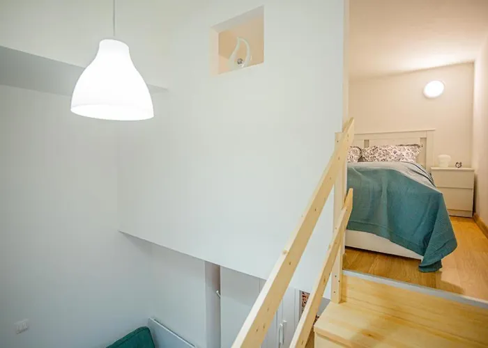 Cosy Gallery Flat In Akacfa St. Apartament Budapesta